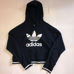 Cropped Adidas Sweatshirt